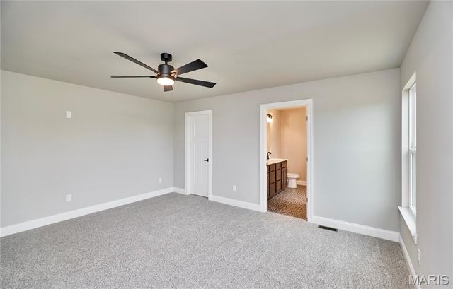 26300 Harmony Hills Drive, Warrenton, MO 63383