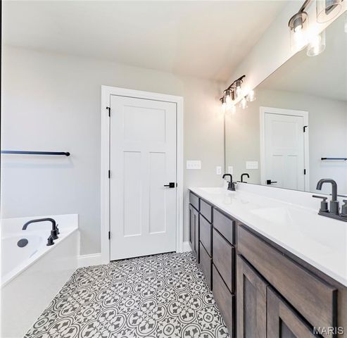26300 Harmony Hills Drive, Warrenton, MO 63383