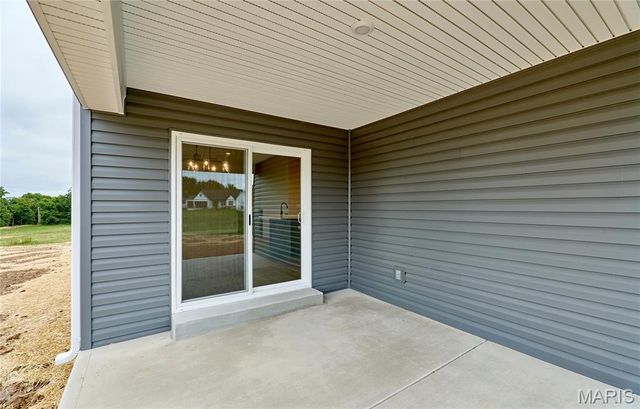 26300 Harmony Hills Drive, Warrenton, MO 63383