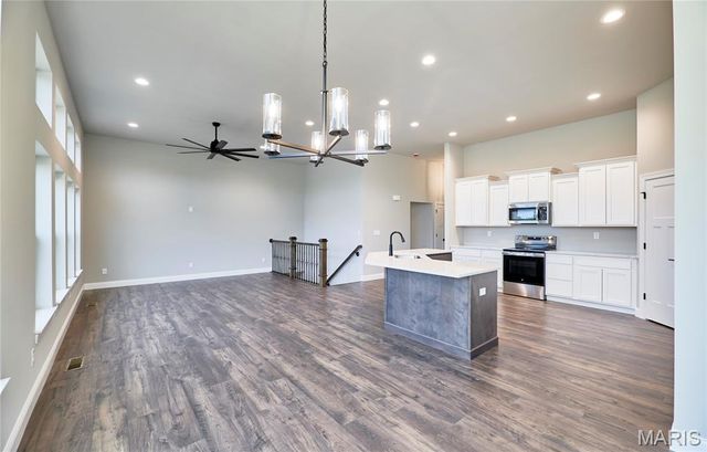 26300 Harmony Hills Drive, Warrenton, MO 63383