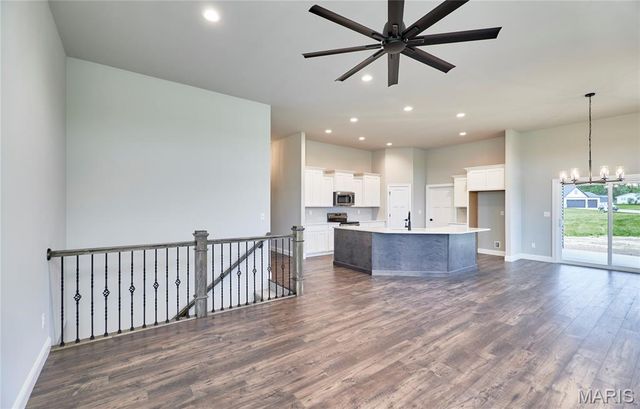26300 Harmony Hills Drive, Warrenton, MO 63383