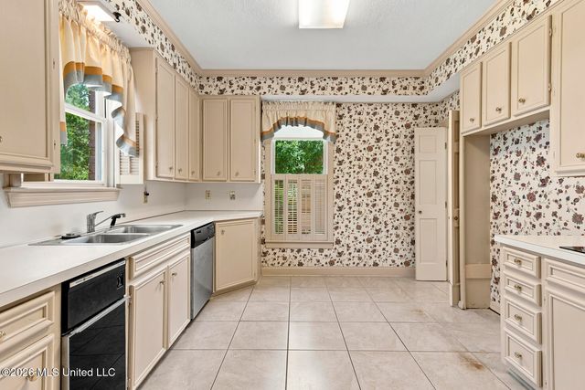 1025 Northpointe Drive, Jackson, MS 39211