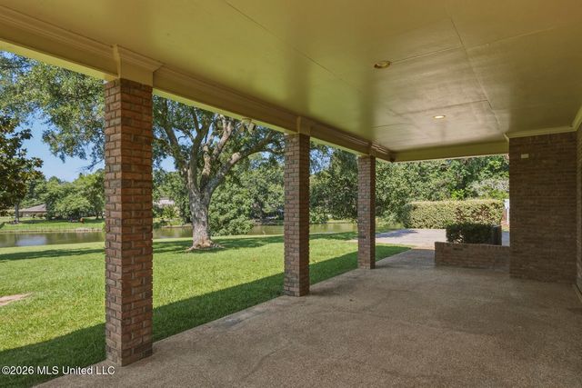1025 Northpointe Drive, Jackson, MS 39211