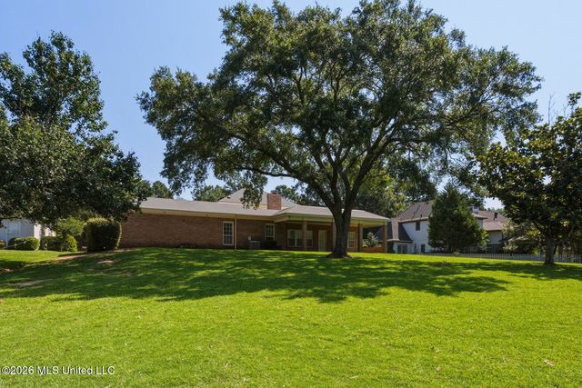 1025 Northpointe Drive, Jackson, MS 39211