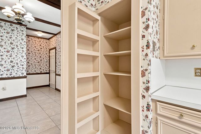 1025 Northpointe Drive, Jackson, MS 39211
