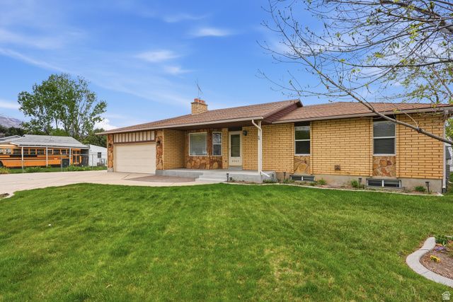 6043 W 9740 N, Highland, UT 84003