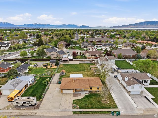 6043 W 9740 N, Highland, UT 84003