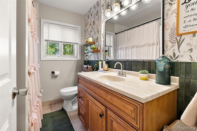 35038 Simon Drive, Clinton Township, MI 48035
