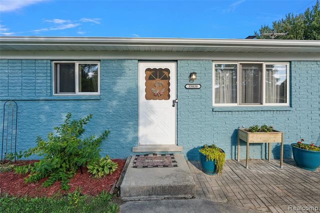 35038 Simon Drive, Clinton Township, MI 48035