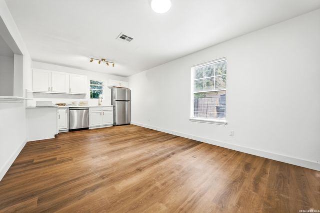 7658 Oak Chase, San Antonio, TX 78239