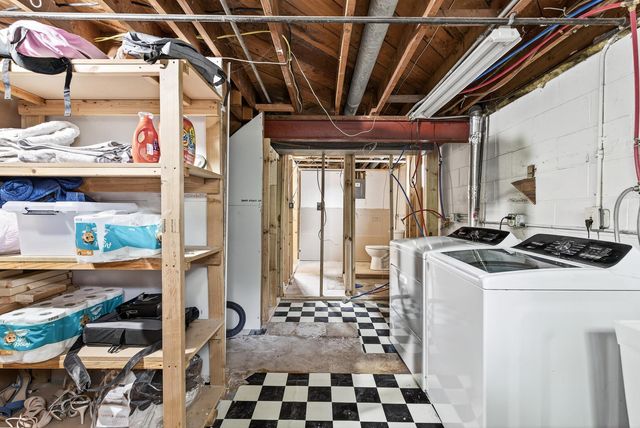 3213 W Old Shakopee Road, Bloomington, MN 55431