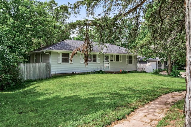 3213 W Old Shakopee Road, Bloomington, MN 55431