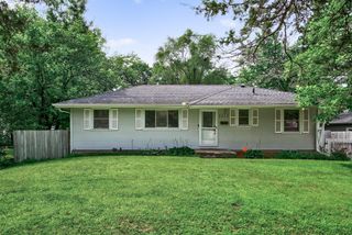 3213 W Old Shakopee Road, Bloomington, MN 55431