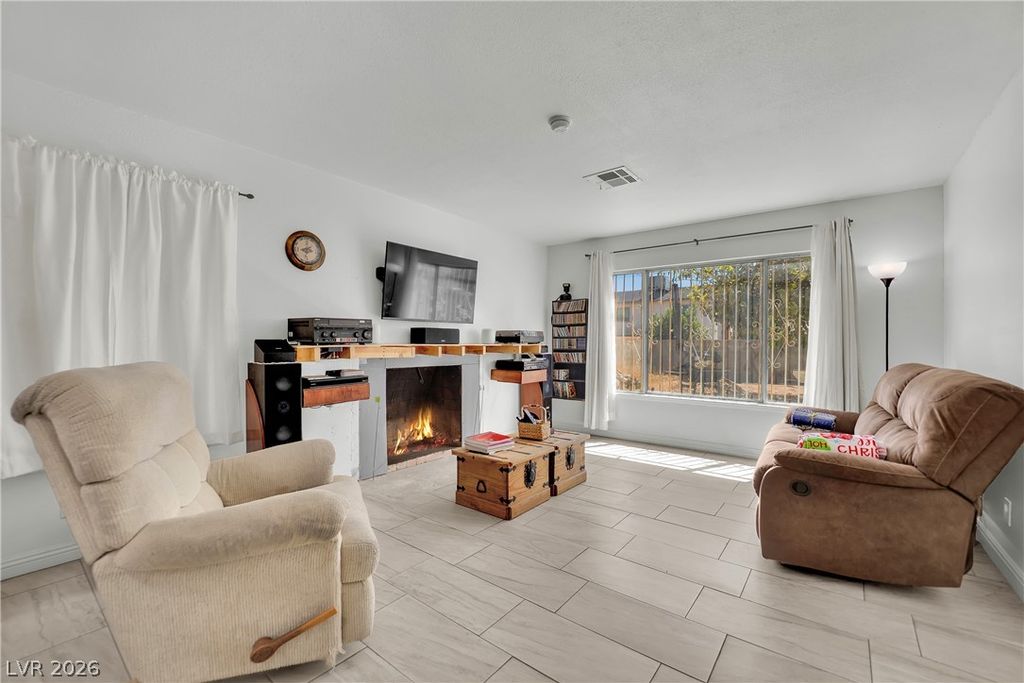 5425 Alpaca Circle, Las Vegas, NV 89142 — photo 5