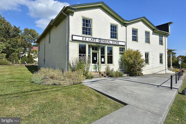 598 TIMBER LN, Bluemont, VA 20135