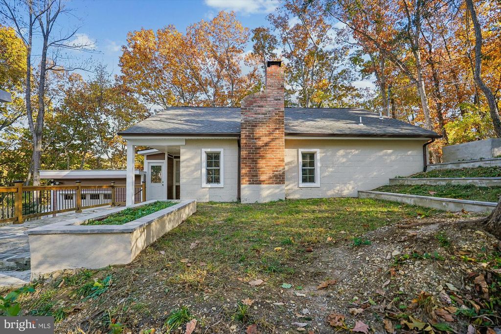 598 TIMBER LN, Bluemont, VA 20135