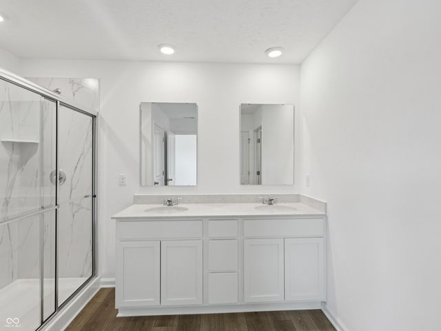 7893 Magnolia Street, New Palestine, IN 46163