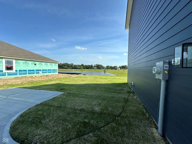 7893 Magnolia Street, New Palestine, IN 46163