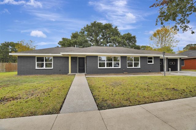 1914 Monroe Drive, Pasadena, TX 77502