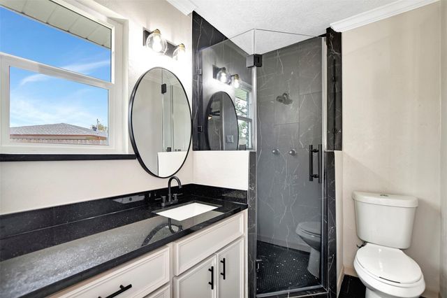 1914 Monroe Drive, Pasadena, TX 77502