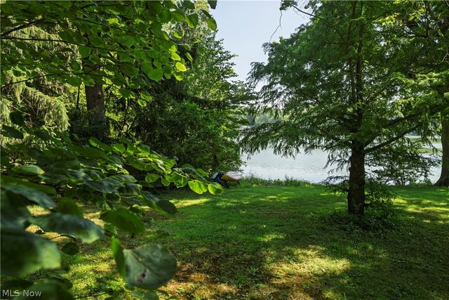 55 Willowdale Avenue NW, North Canton, OH 44720
