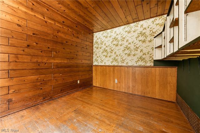 55 Willowdale Avenue NW, North Canton, OH 44720