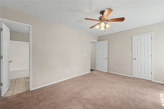 3103 W Woodridge Drive, Fayetteville, AR 72704