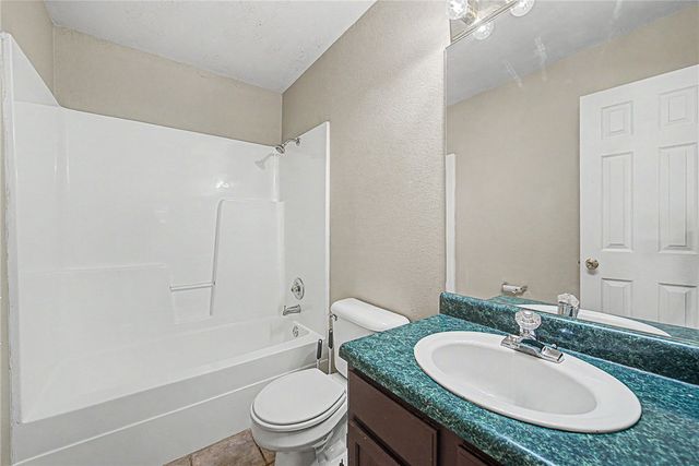 3103 W Woodridge Drive, Fayetteville, AR 72704
