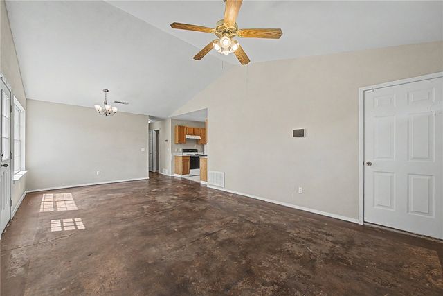 3103 W Woodridge Drive, Fayetteville, AR 72704