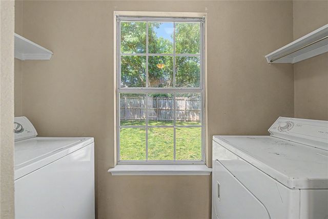 3103 W Woodridge Drive, Fayetteville, AR 72704