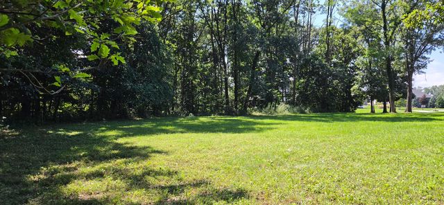 394 W Ashton Lane, Valparaiso, IN 46385
