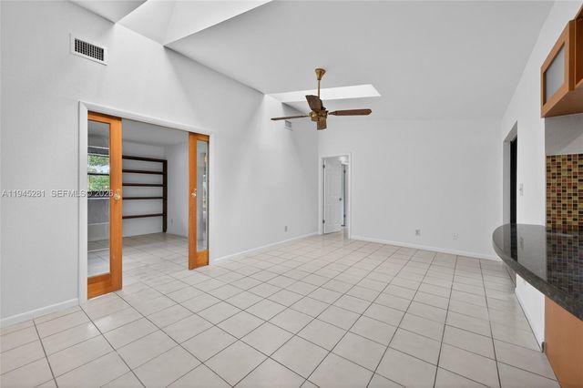 1060 NW 94th Ter, Plantation, FL 33322