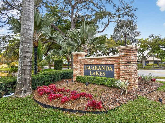 1060 NW 94th Ter, Plantation, FL 33322