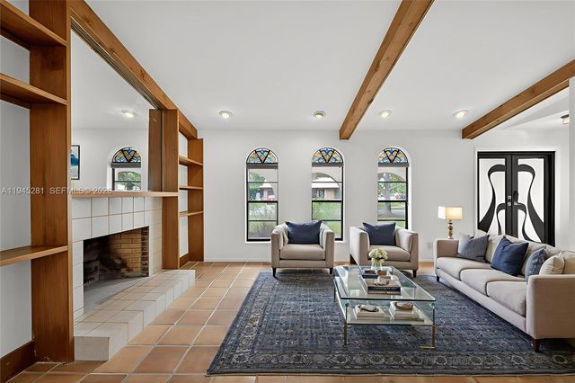 1060 NW 94th Ter, Plantation, FL 33322