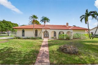 1060 NW 94th Ter, Plantation, FL 33322