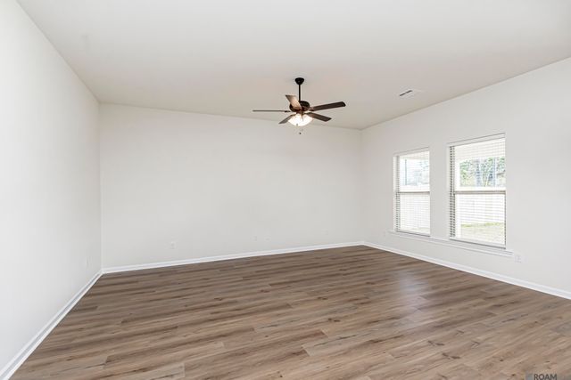 41401 Cozy Way, Gonzales, LA 70737