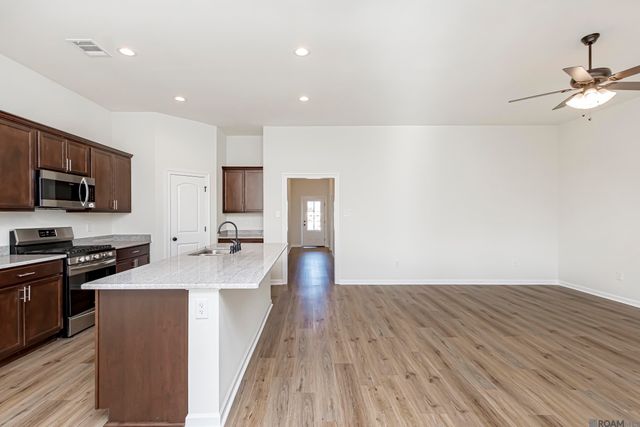 41401 Cozy Way, Gonzales, LA 70737