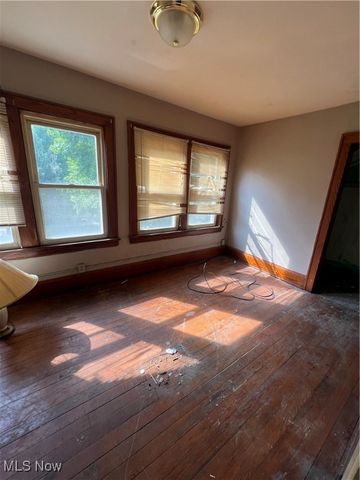 573 Madison Avenue, Akron, OH 44320