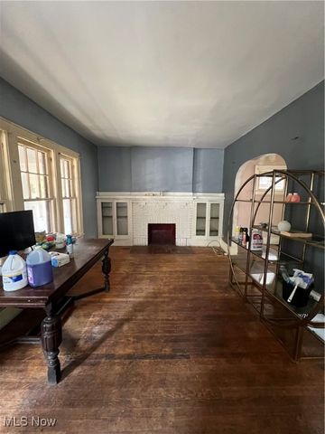 573 Madison Avenue, Akron, OH 44320