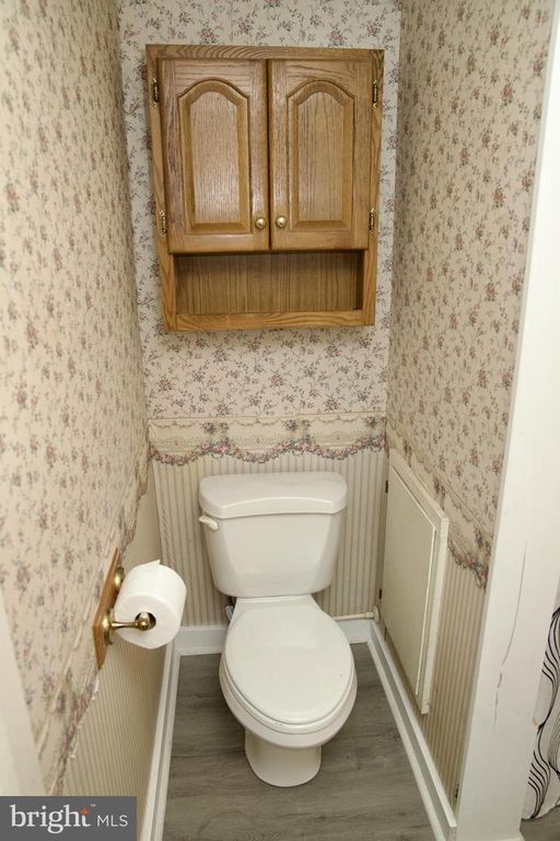 Image 17 of property listing at 31867 SHAVOX RD, Salisbury, MD 21804