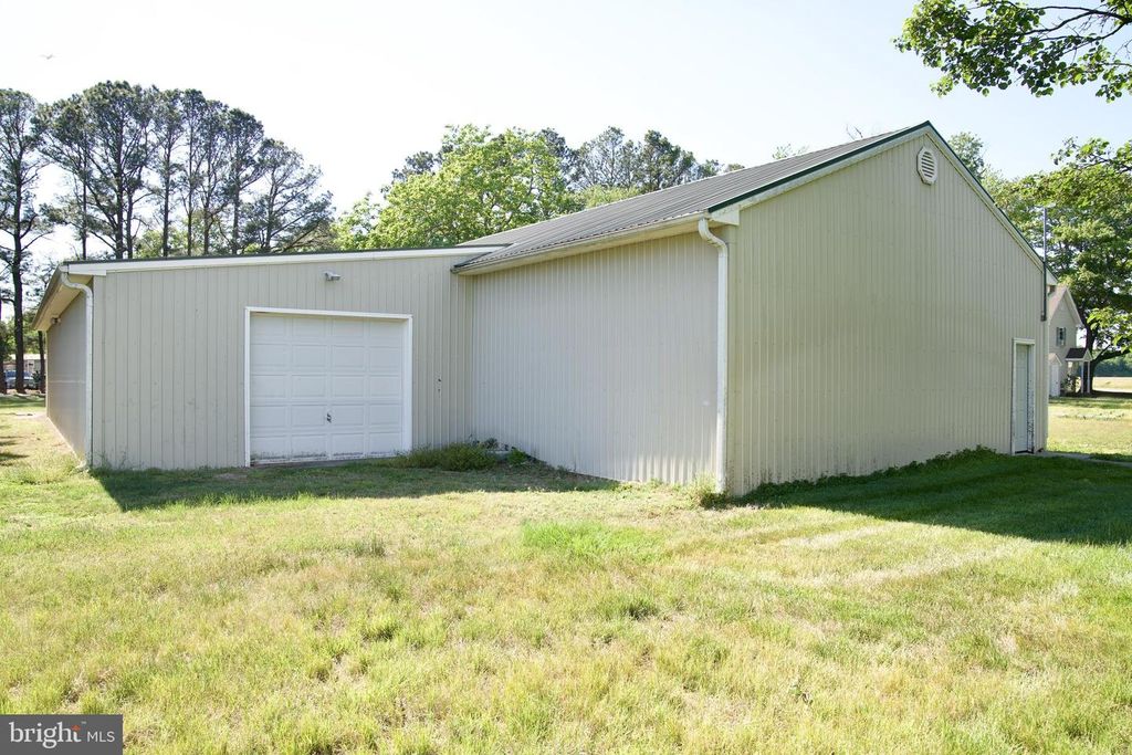 Image 30 of property listing at 31867 SHAVOX RD, Salisbury, MD 21804