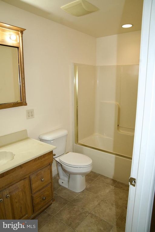 Image 55 of property listing at 31867 SHAVOX RD, Salisbury, MD 21804
