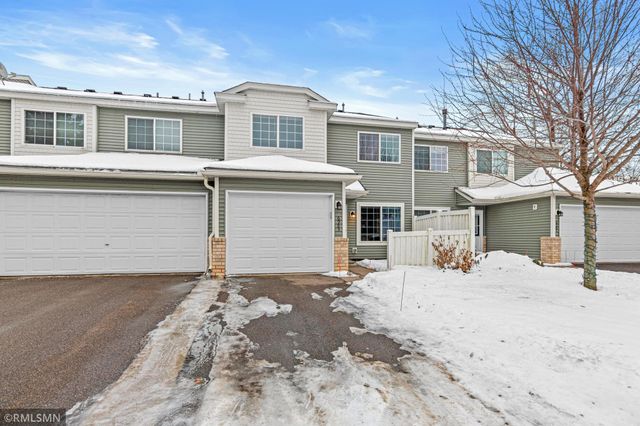 6983 21st Street N, Oakdale, MN 55128