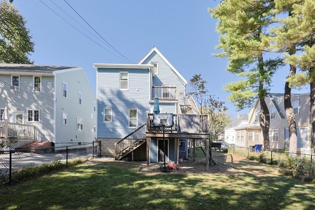 112 Roslindale Ave 2, Boston, MA 02131