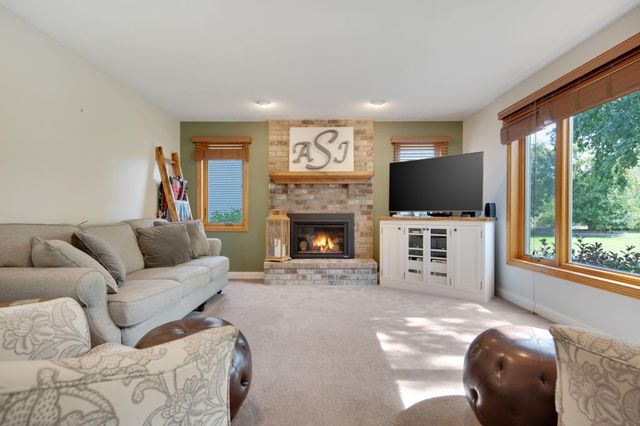 9007 Princeton Road, Woodbury, MN 55125