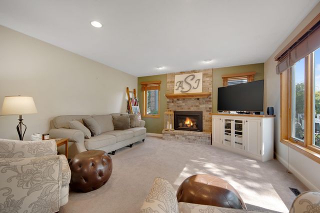 9007 Princeton Road, Woodbury, MN 55125