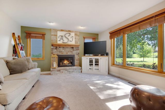 9007 Princeton Road, Woodbury, MN 55125
