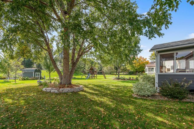 9007 Princeton Road, Woodbury, MN 55125