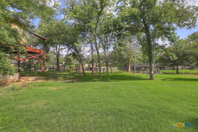 1155 Ethel, Seguin, TX 78155