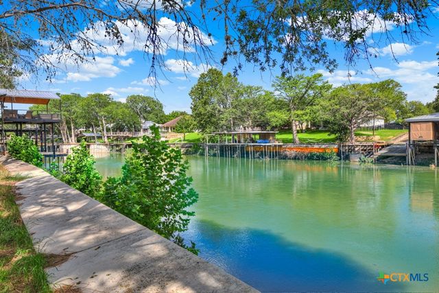 1155 Ethel, Seguin, TX 78155